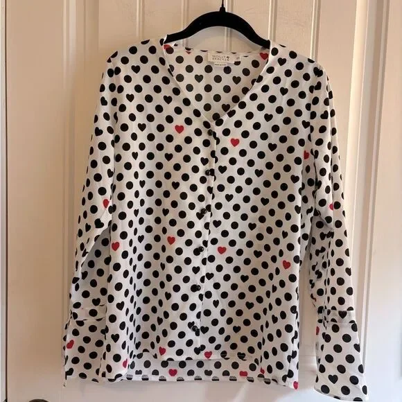 Molly Bracken hearts button down blouse Mandarin Collar Blouse - Picture 2 of 6